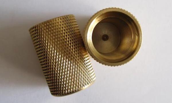 بررسی کاربردهای بوش برنجی کوتاه